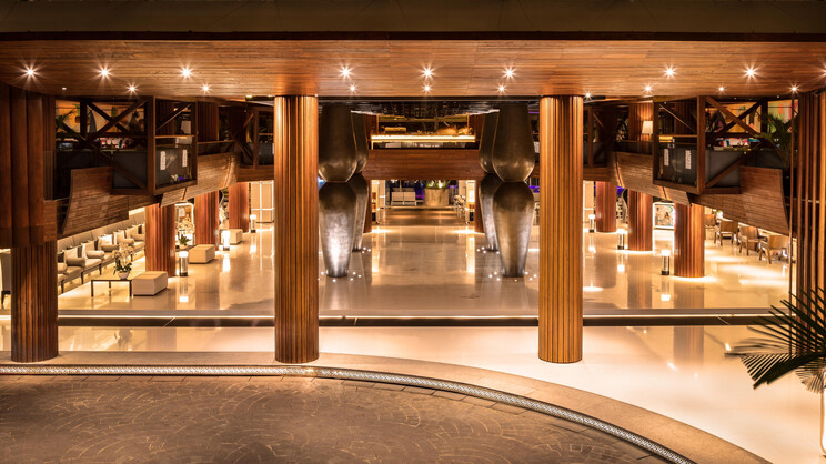 Double Six Luxury Hotel